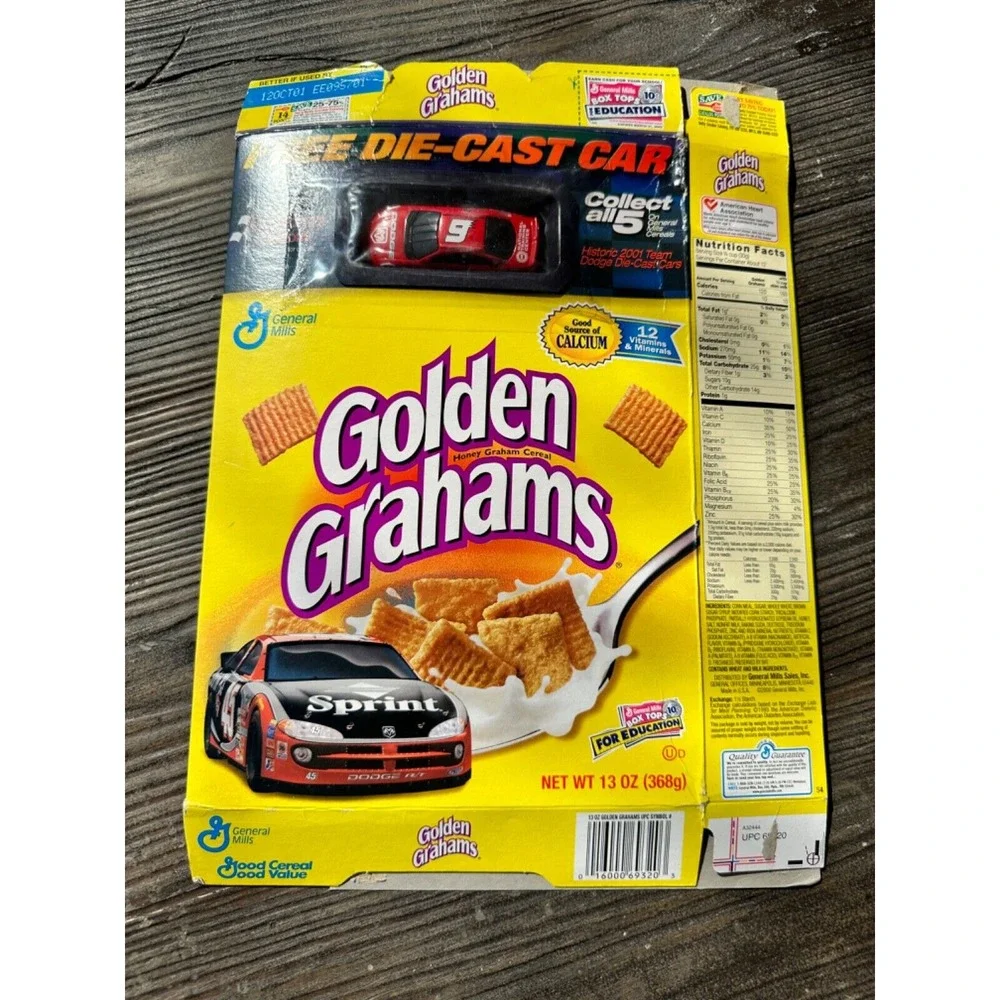 Nascar #9 Bill‎ Elliot Golden Grahams Cereal Box Historic 2001 Die-Cast Car